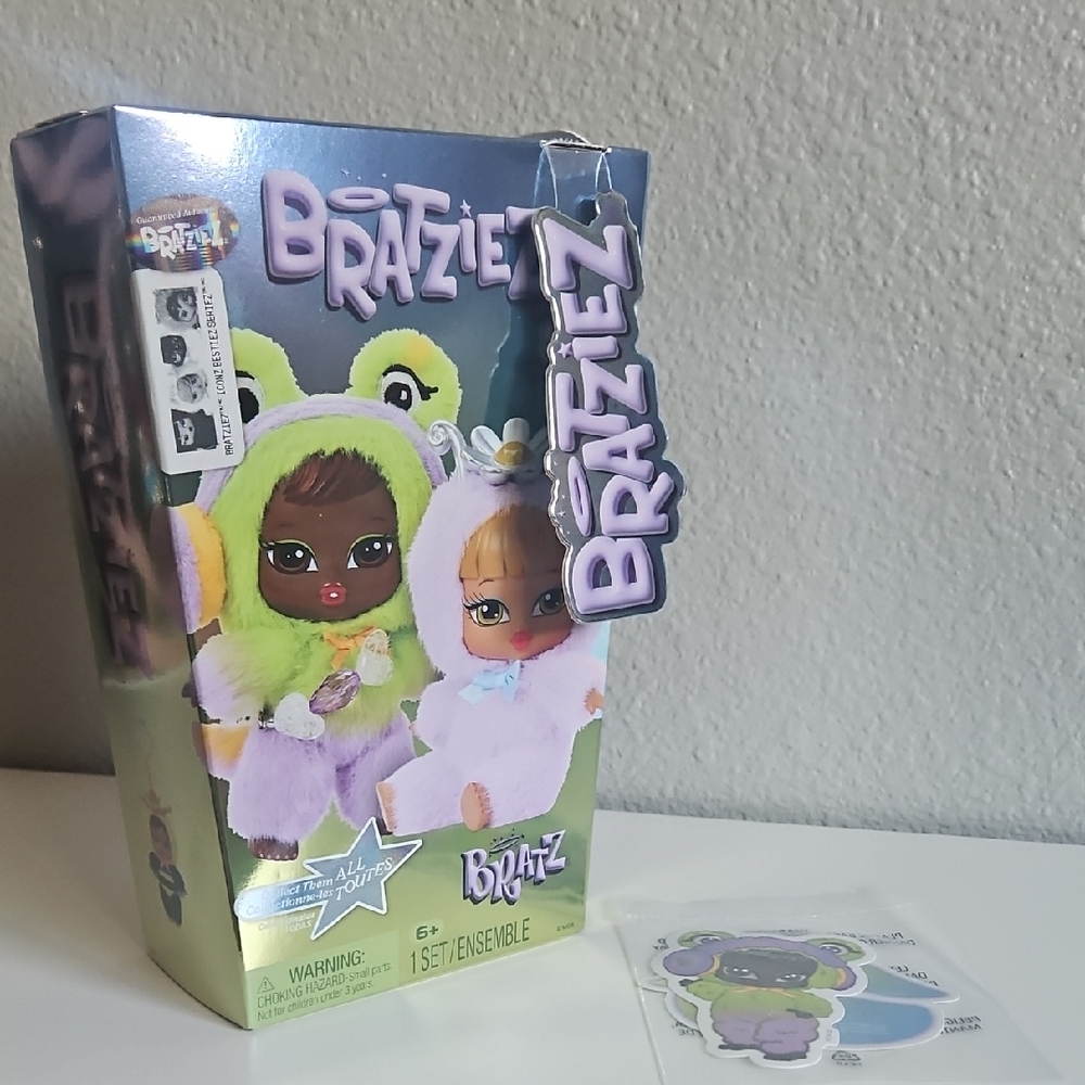 Bratziez Keychain